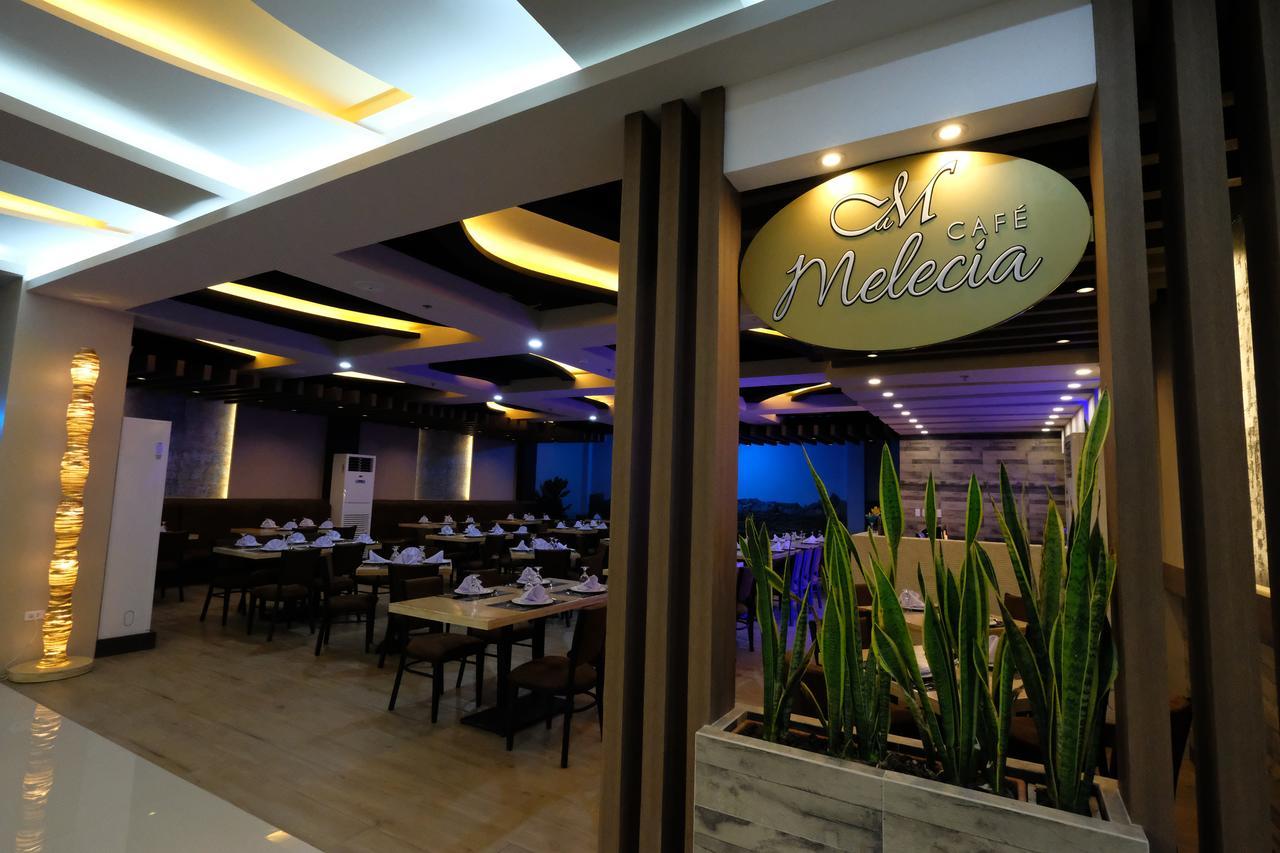 Kew Hotel Tagbilaran Exterior foto