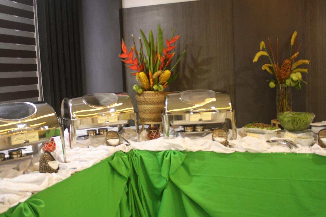 Kew Hotel Tagbilaran Exterior foto